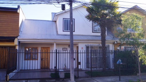 CASA 4 DORMITORIOS,2 BAÑOS EN VILLA NEMESIO ANTUNEZ, LINARES