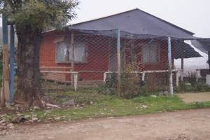 Casa de campo tipo cabaña emplazada en terreno de 1.380 Mts2