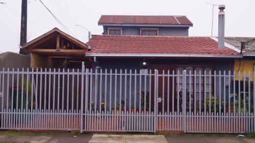 Casa de 2 pisos en sector Nor poniente de la ciudad