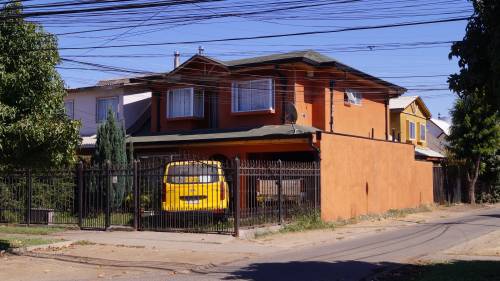 CASA 2 PISOS , 4 DORMITORIOS, 2 BAÑOS