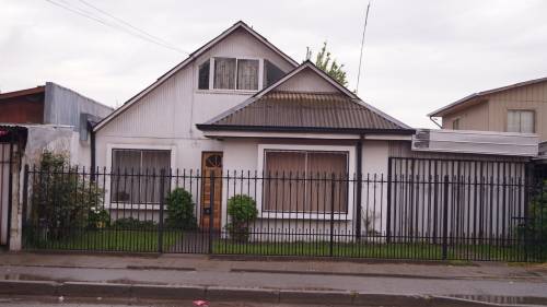 ESPACIOSA CASA FRENTE SUPERMERDACO BASCUÑAN