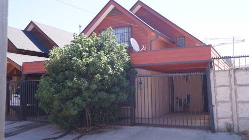 Casa muy segura en Villa Los Portones en Linares