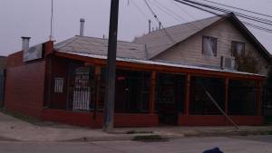casa con local comercial en linares