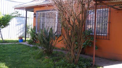 confortable casa solida con patio