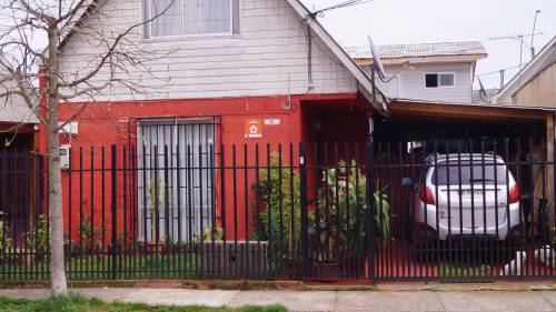 Casa dos pisos a la entrada de la ciudad de Linares