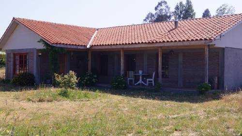 Parcela con hermosa casa colonial rustica