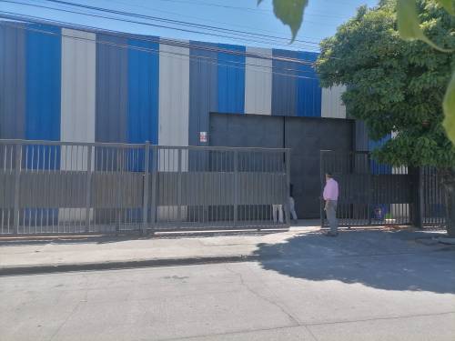 Amplia Bodega en el Centro de Talca