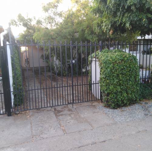 Casa Villa Pdte Ibañez, 3 Dormitorios 1 Baño, Living Comedor